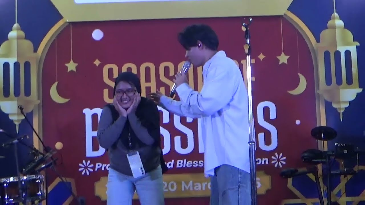 FAJAR NOOR AJAK MBAK MBAK VIRAL DI TIKTOK BUAT NYANYI BARENG LAGU SEMBUH TANPAKU DI BEKASI 2026
