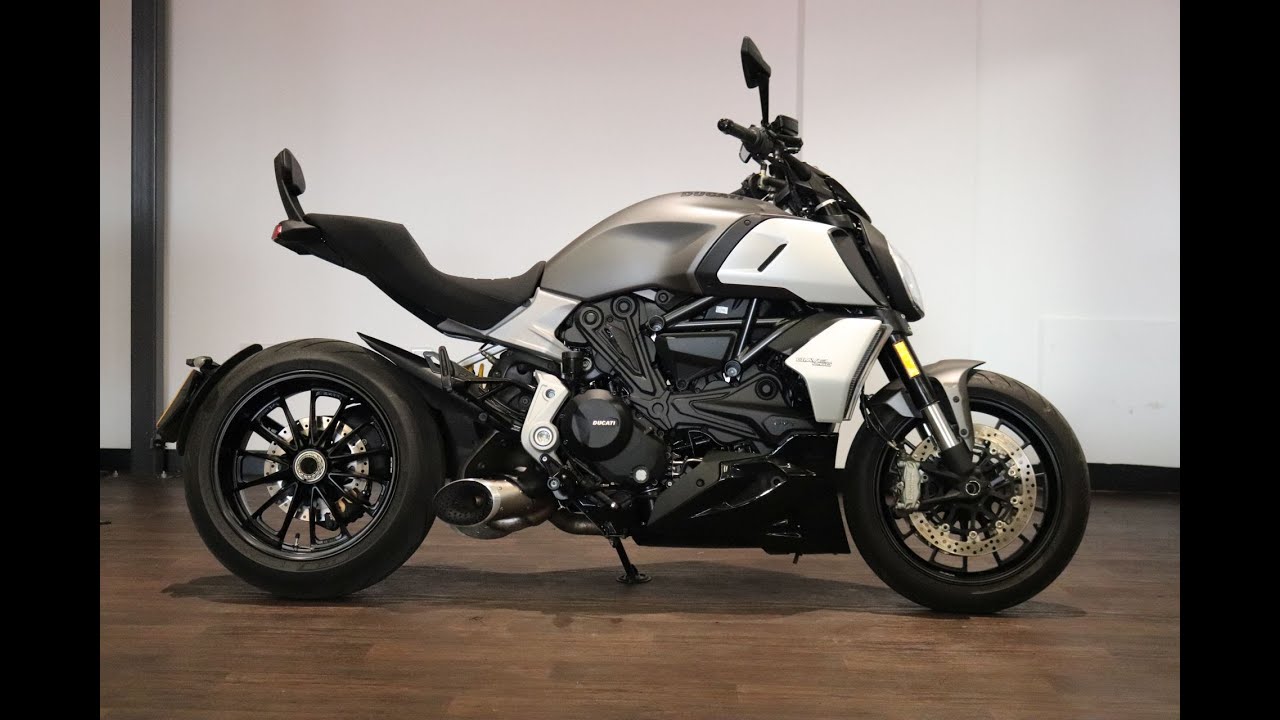 2019 DUCATI DIAVEL 1260 - WALKAROUND TOUR & START UP