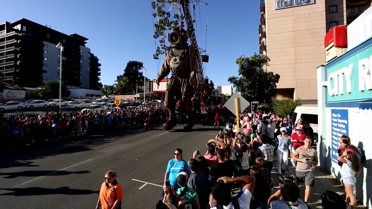 Giants Spectacular - Royal De Luxe, Perth International Art Festival 2015