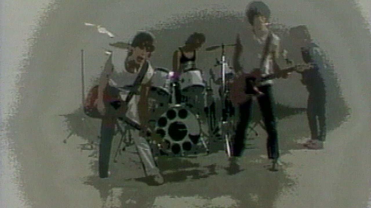 TELEPHONE - Fait divers (Clip officiel)