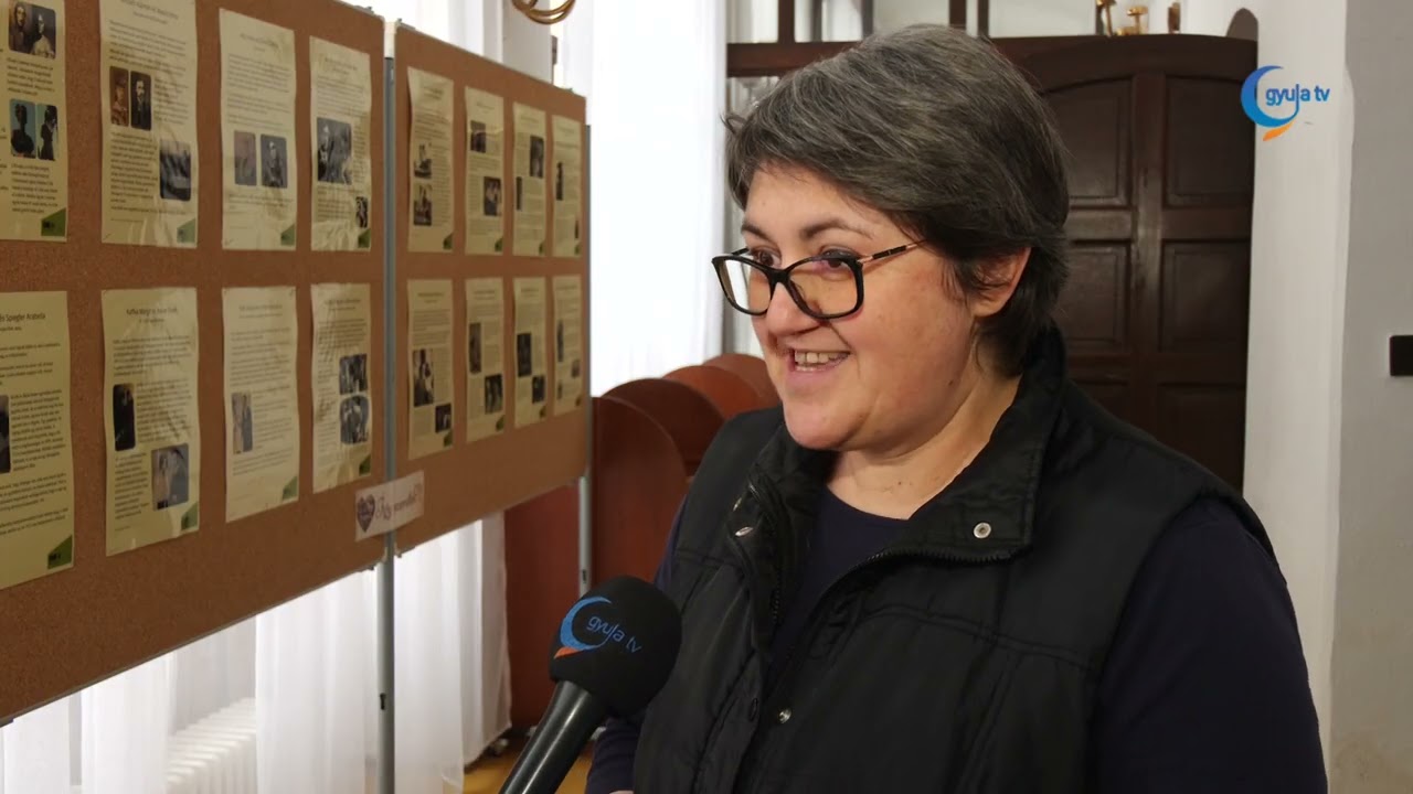 A szerelemről szól a könyvtár új kiállítása