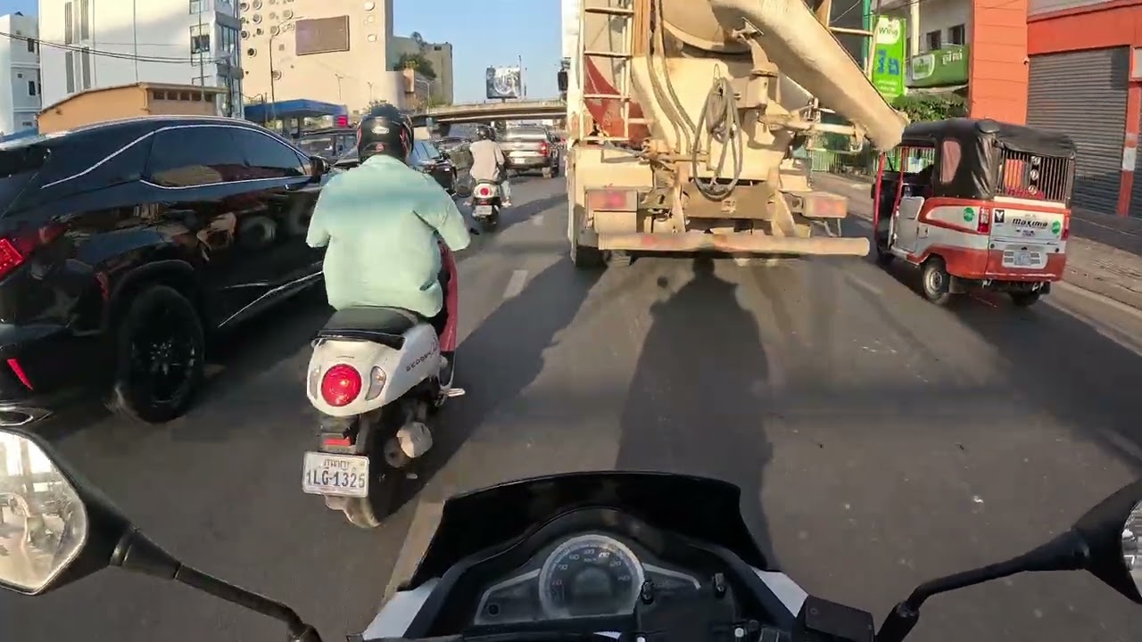 ដាក់ទាក់ទៀតហេីយ😂😁​ ដៃធ្វេីអីដៃ