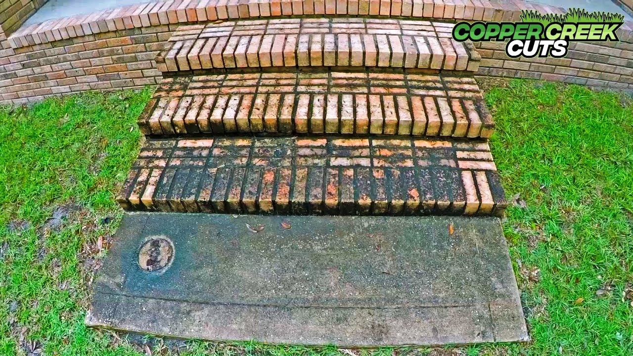 Nice Old Lady Dirty Steps Pressure Washing (Real Time, Raw Audio)