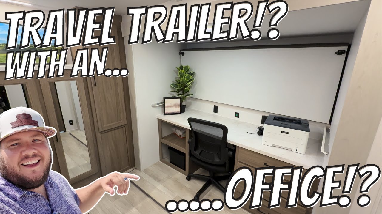 Travel Trailer WITH AN OFFICE!? 2025 Freedom Express 326BHDS