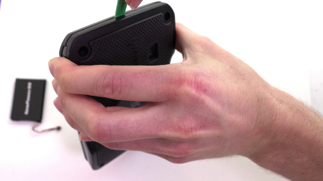 How to Replace Your Garmin Dezl 770 LMT-D Battery