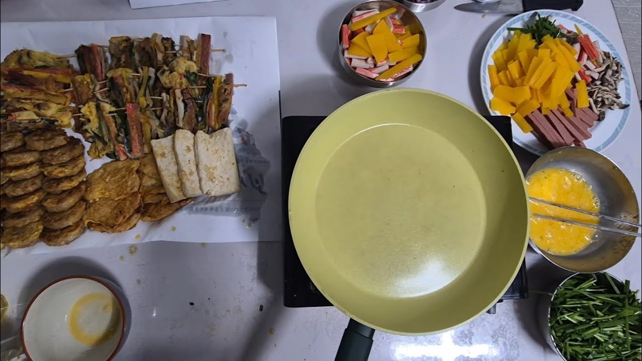 집집마다 다른 명절음식 만두 & 전 만들기(만두는 남자가⁉️) 처음만들어본데욥~ 전은 발바리가 각자 부대로❗️ 새해복찾으려 🍀🙇‍♀️