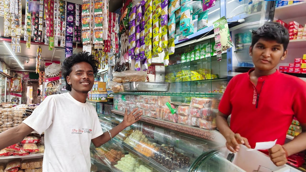 NAMKEEN STORE  PE  ANA PADA 😛 Mein Maykal