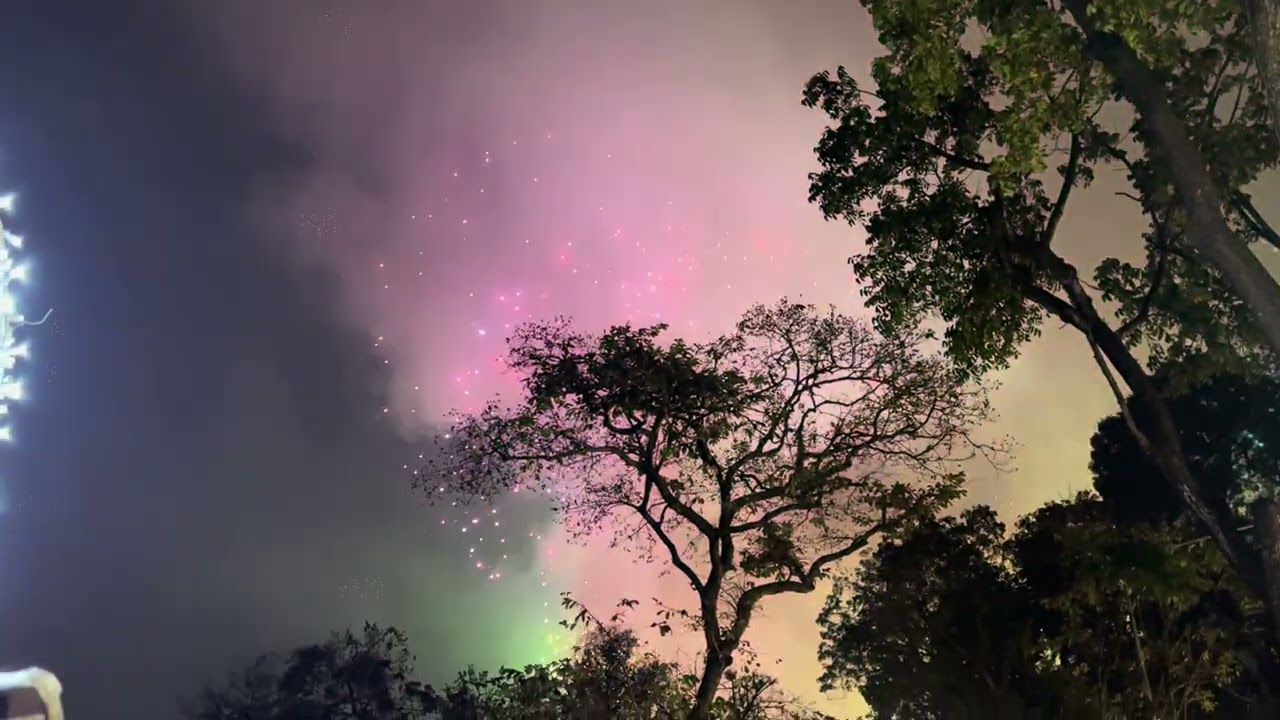 Hoan Kiem Lake fireworks/Hanoi New year Vietnam Countdown 2026-1