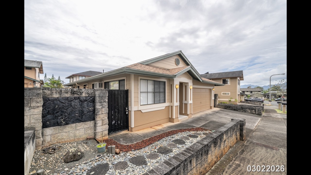 95 1015 Puukoa St #36 Mililani HI 26
