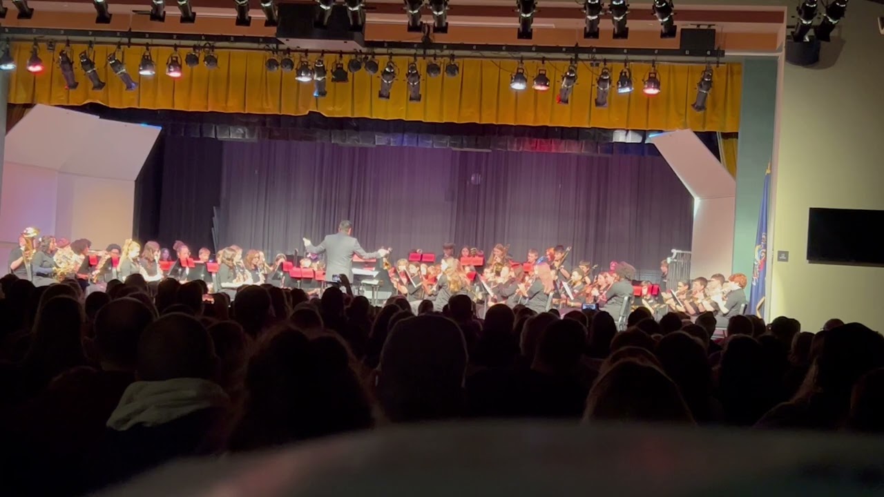 7th Grade Band - Trombones on the Housetop