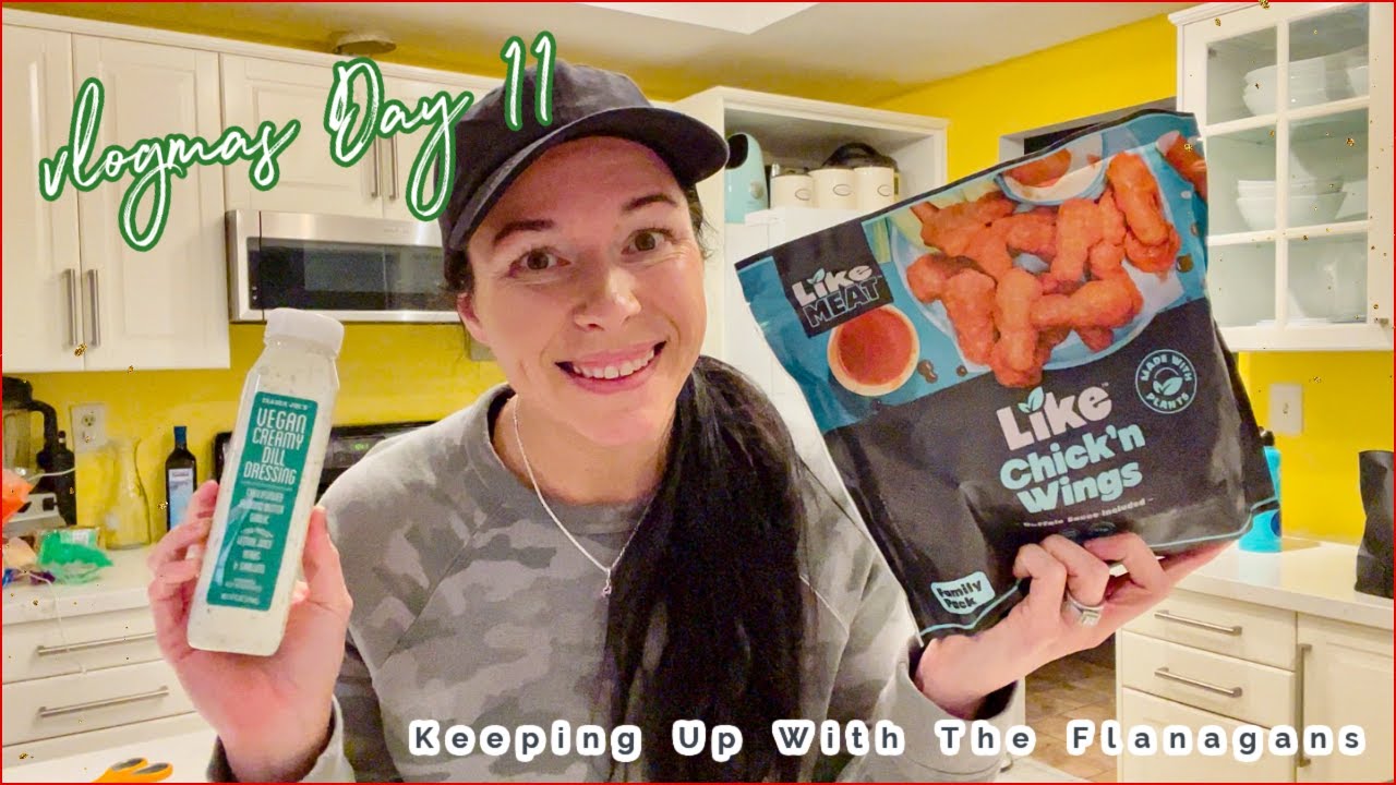 'Like Meat' Buffalo Wings Taste Test... WHOA!? Worth it?! | Vlogmas Day 11