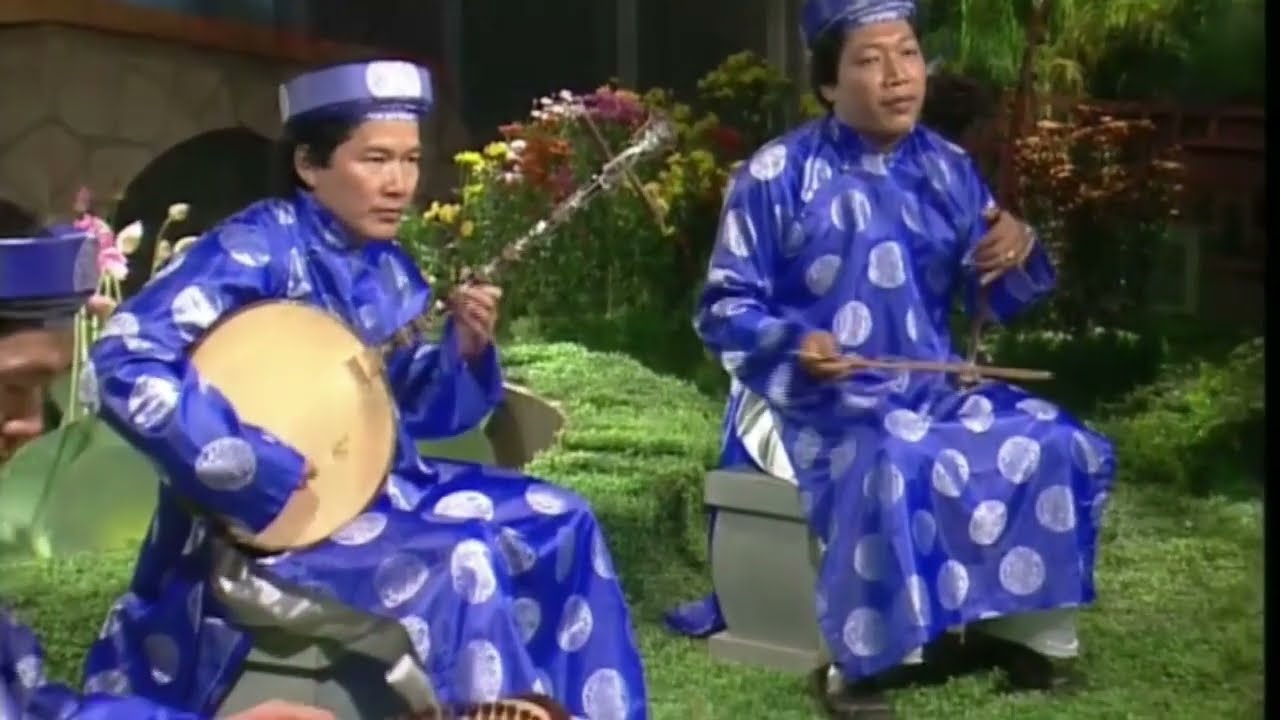 Nam xuân, trích 16 câu đầu qua Lớp Trống 2, diễn tấu và Lòng bản - Nguồn NS Kiều Tấn - HTV .