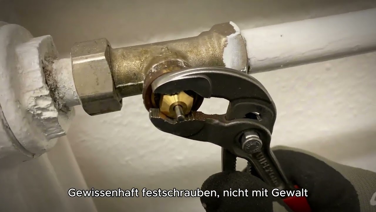 Stopfbuchse Deblockieren Tausch Thermostatventil Packing gland replacement unter Druck Anleitung.
