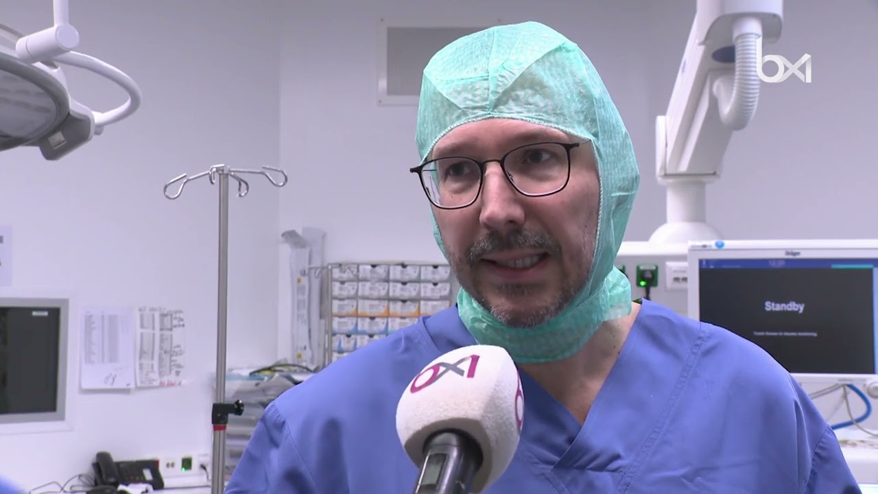 Rosa, un robot unique en Europe, débarque aux cliniques de l'Europe
