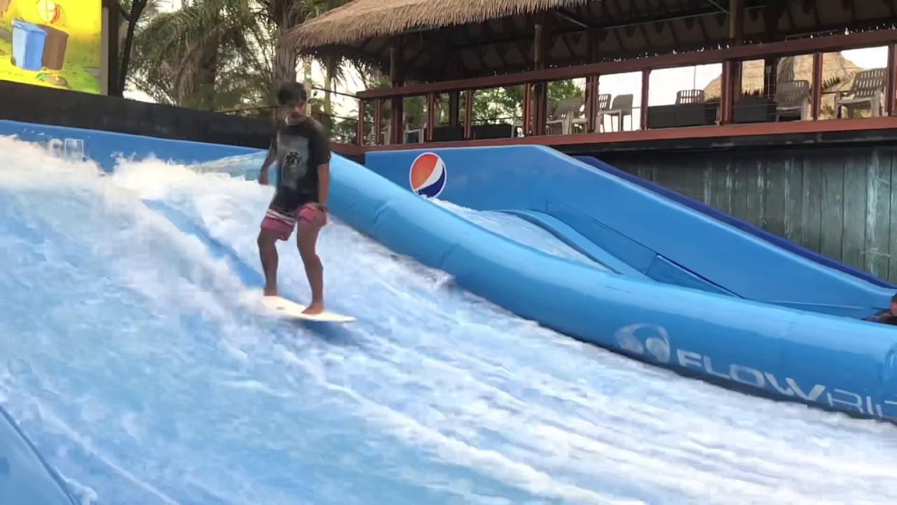 Flowboard Do A Kickflip