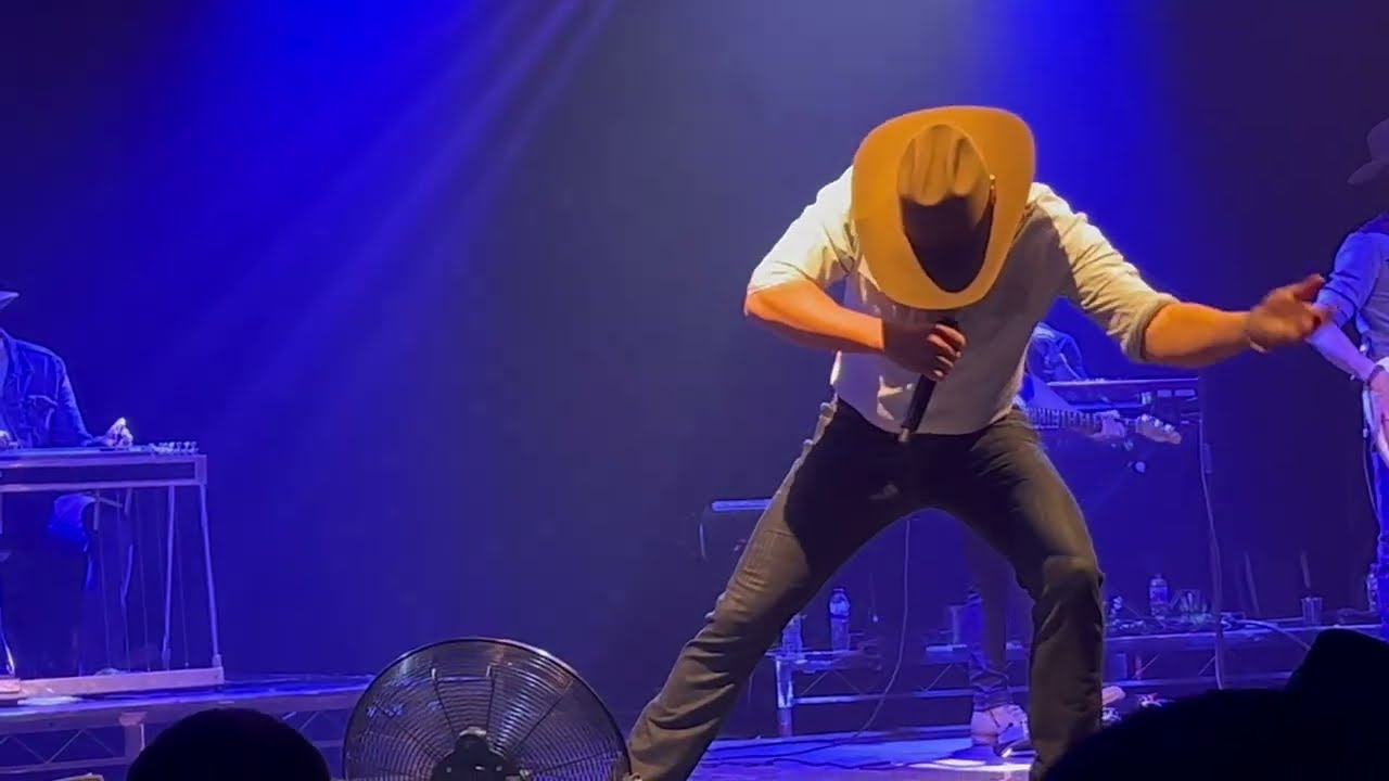 Jon Pardi - 'Night Shift' - live Manchester Academy UK 21/04/2024