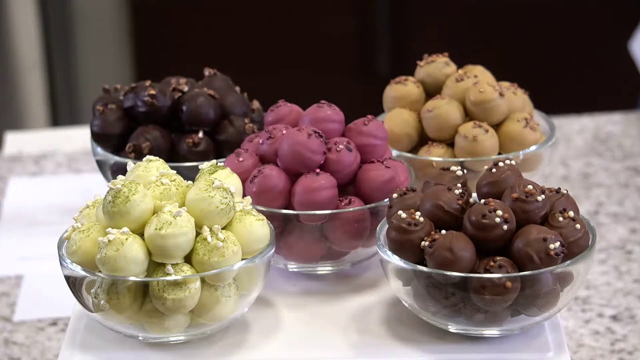 Truffles with 5 colors chocolate