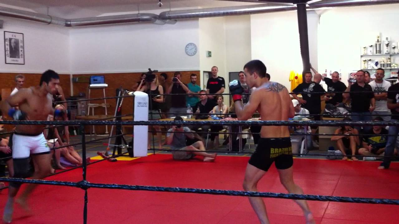 Capoeira Vs BJJ European swiss MMA, Axe Cabaca