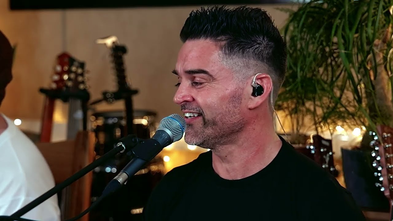 Whenever You Come Around   Onoir Live in Studio 4K