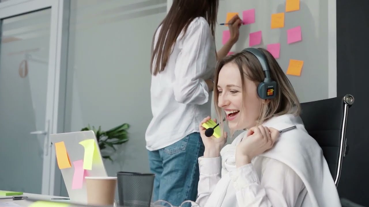 The 9 Essential Features of a Modern Contact Center