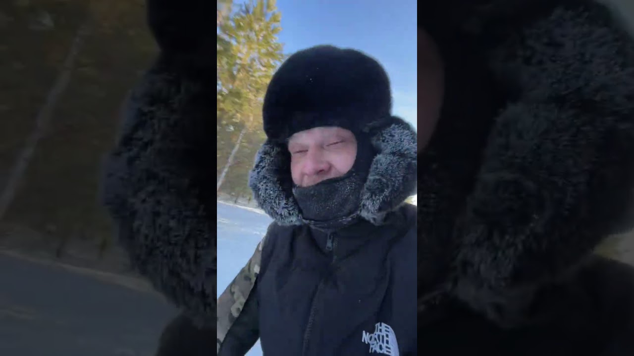 Благодаря снегоходу можно добраться до мест, куда пешком добираться долго и сложно.