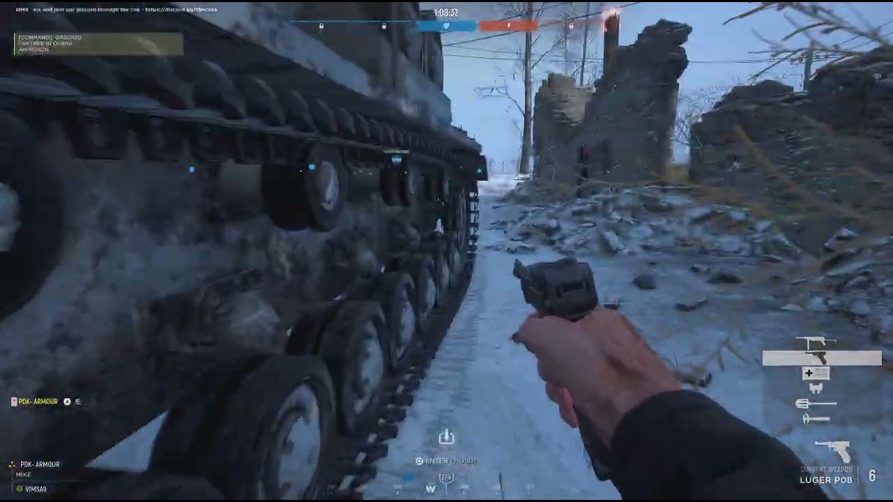 Hell Let Loose driving panzer