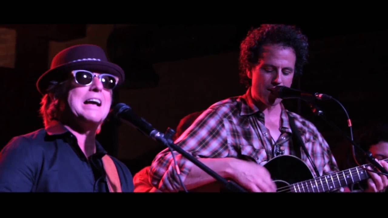 Deadgrass Featuring C Lanzbom and Matt Turk -Truckin - Goin down the road