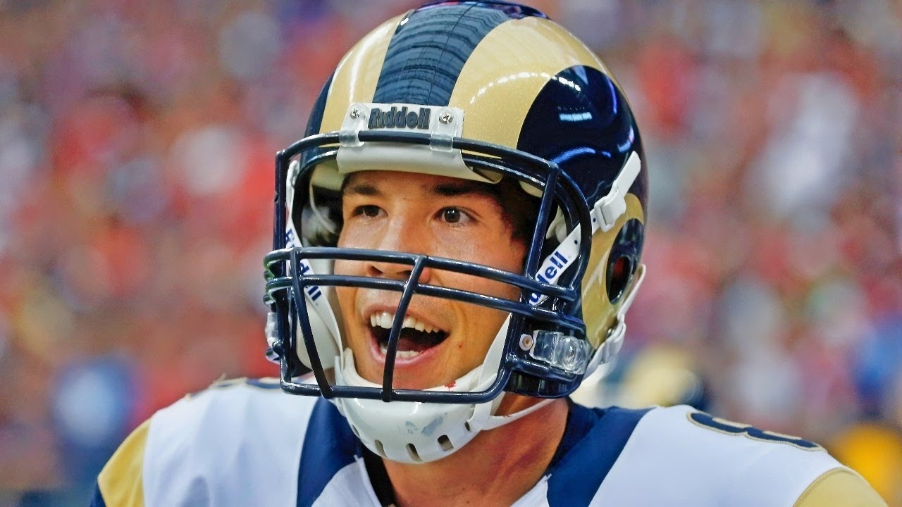10 HORRIBLE NFL Draft Picks That RUINED A Franchise