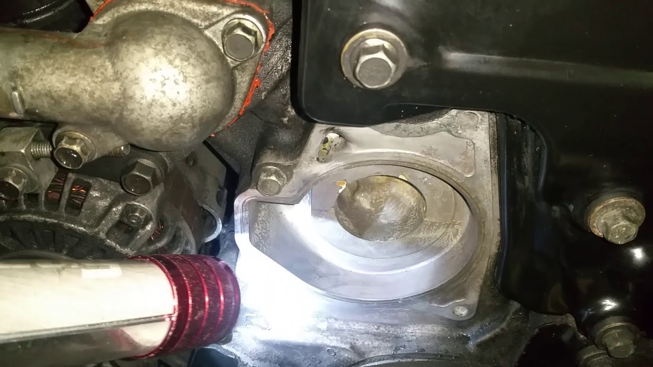Mitsubishi Pajero Gen3 4M41 diesel engine water (coolant) pump replacement