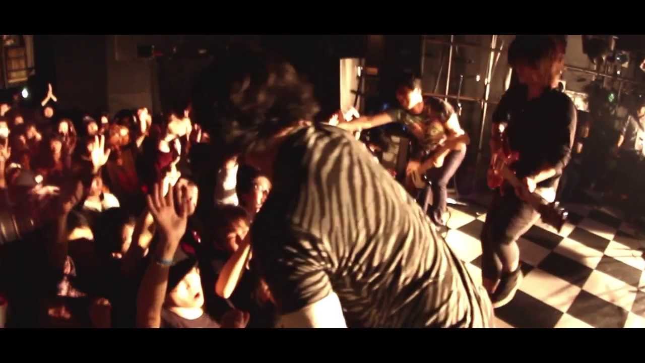 Silhouette from the Skylit - California Gurls