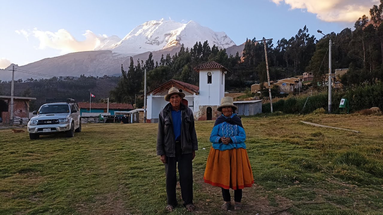 NO  Tienen HIJOS, Sólo Hablan QUECHUA y No Usan Zapato / Pueblo de Ancash - Perú