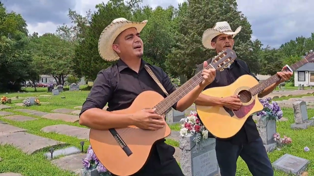 La Cruz de madera Dueto Hermanos Andara