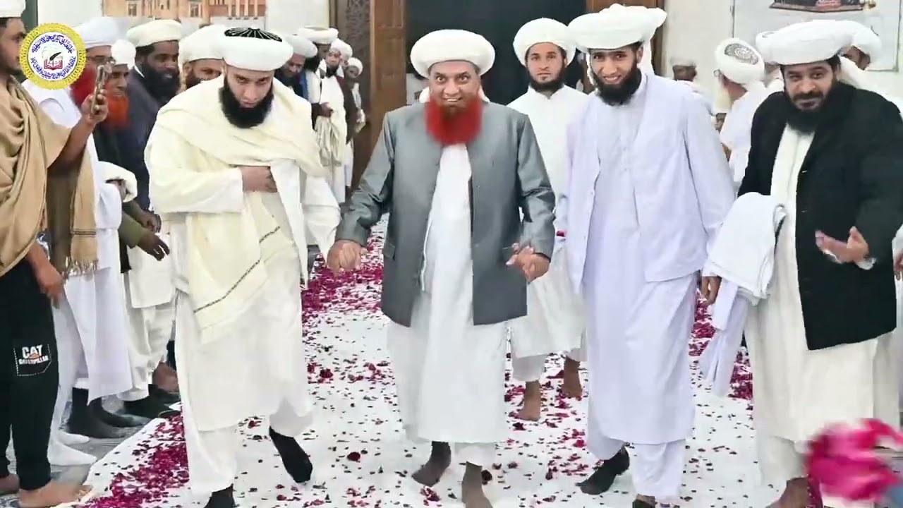 Sarkar Peer O Murshid ka Shandar istaqbaal