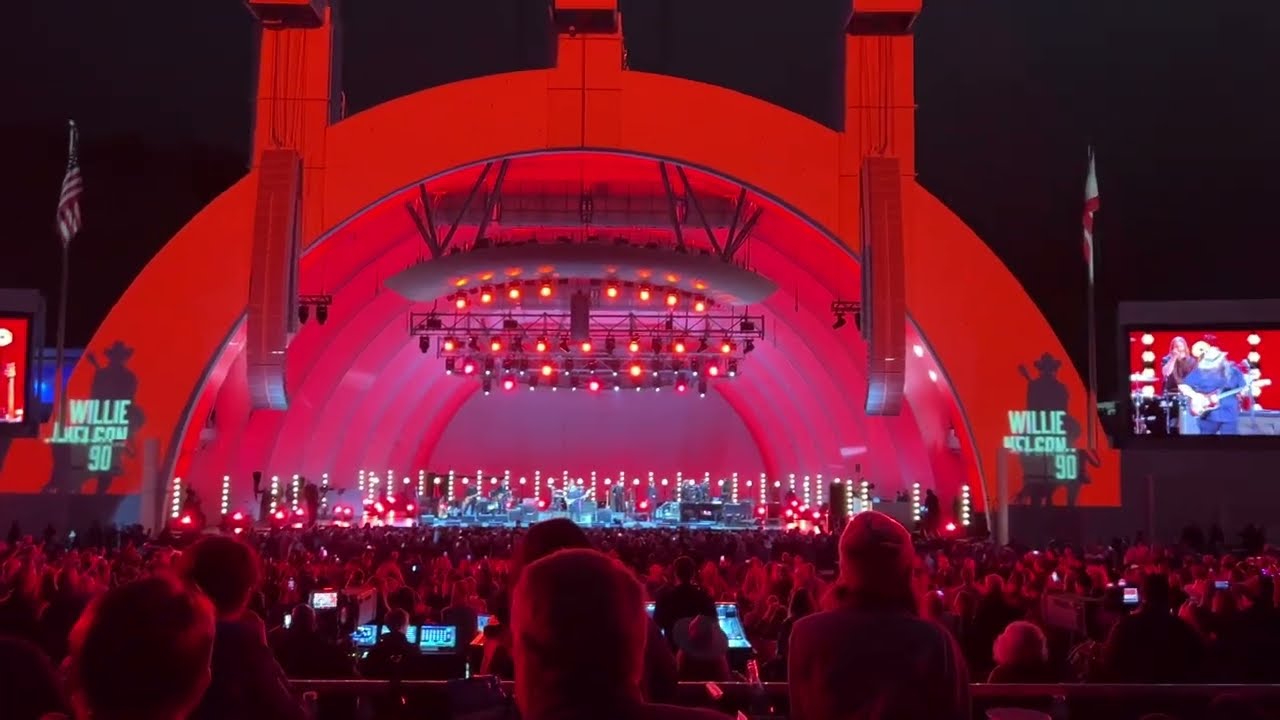 Chris Stapleton at Willie Nelson 90th birthday concert at Hollywood Bowl, 04.29.2023