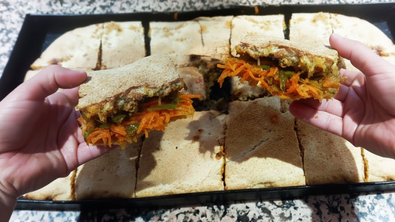 أم ضياء : فطيرة عائلية بحجم عائلي 🍕 بعجينة سحرية خفيفة وحشوة اقتصادية بالخضر واللحم  بنة لا تقاوم!😋