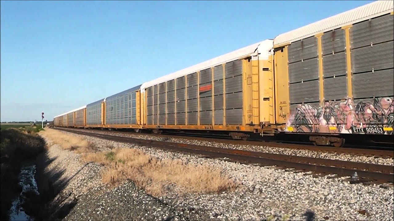 NS Manifest & Triple Crown at Tolono, Illinois, 07.24.13