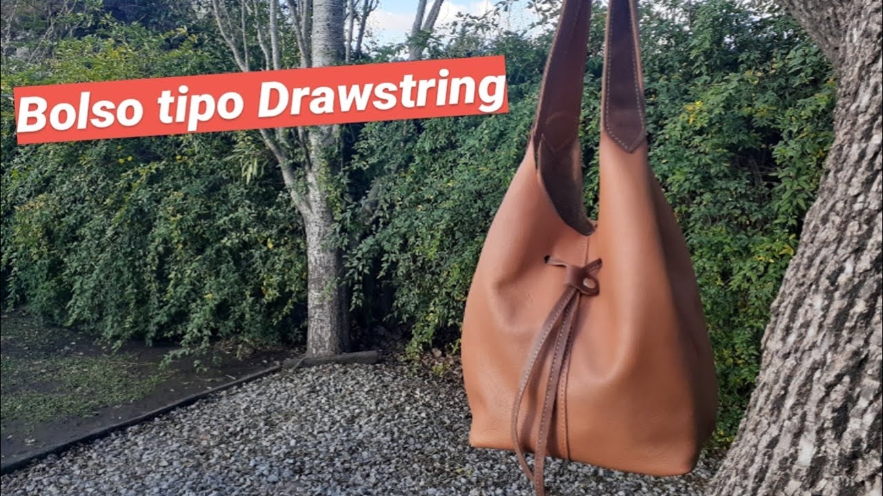 Bolso tipo Drawstring - CFP 410//Di Benedetto Alfredo
