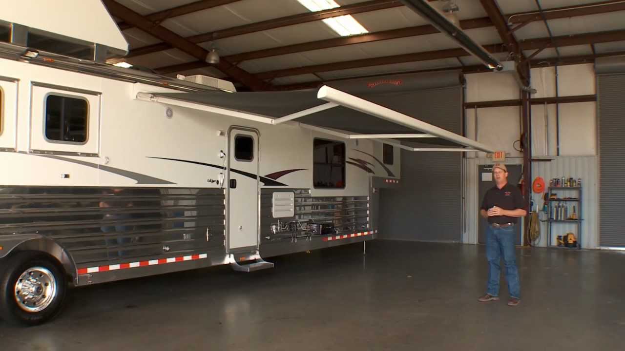 4-Star 4 HS w/19' Outlaw Living Quarters w/Slide-Out (Exterior)