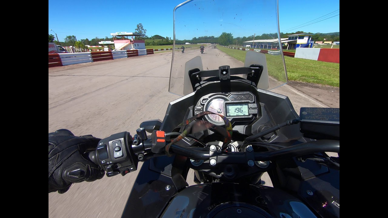 Autódromo internacional de Guaporé, Versys 1000