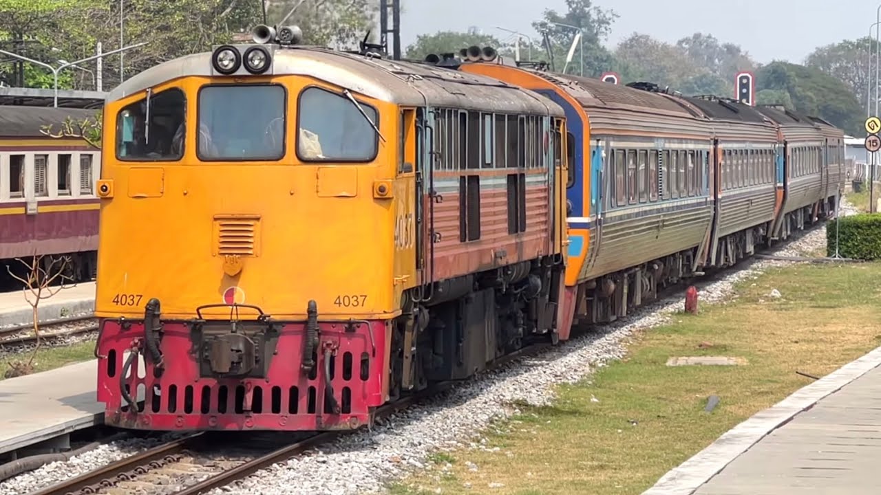 SRT. #งานรถรับส่งของปู่ ชุมทางบางซื่อช่วงเที่ยงกับ GEK 4037 รับ-ส่งรถดีเซลรางและ HITACHI 4511 ทำ 212