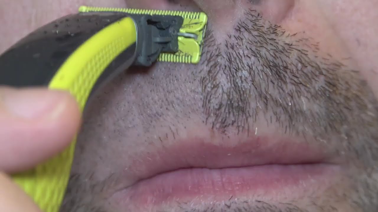 Philips OneBlade vs. Philips Prestige S9000 | Up Close Shaving Comparison in 4
