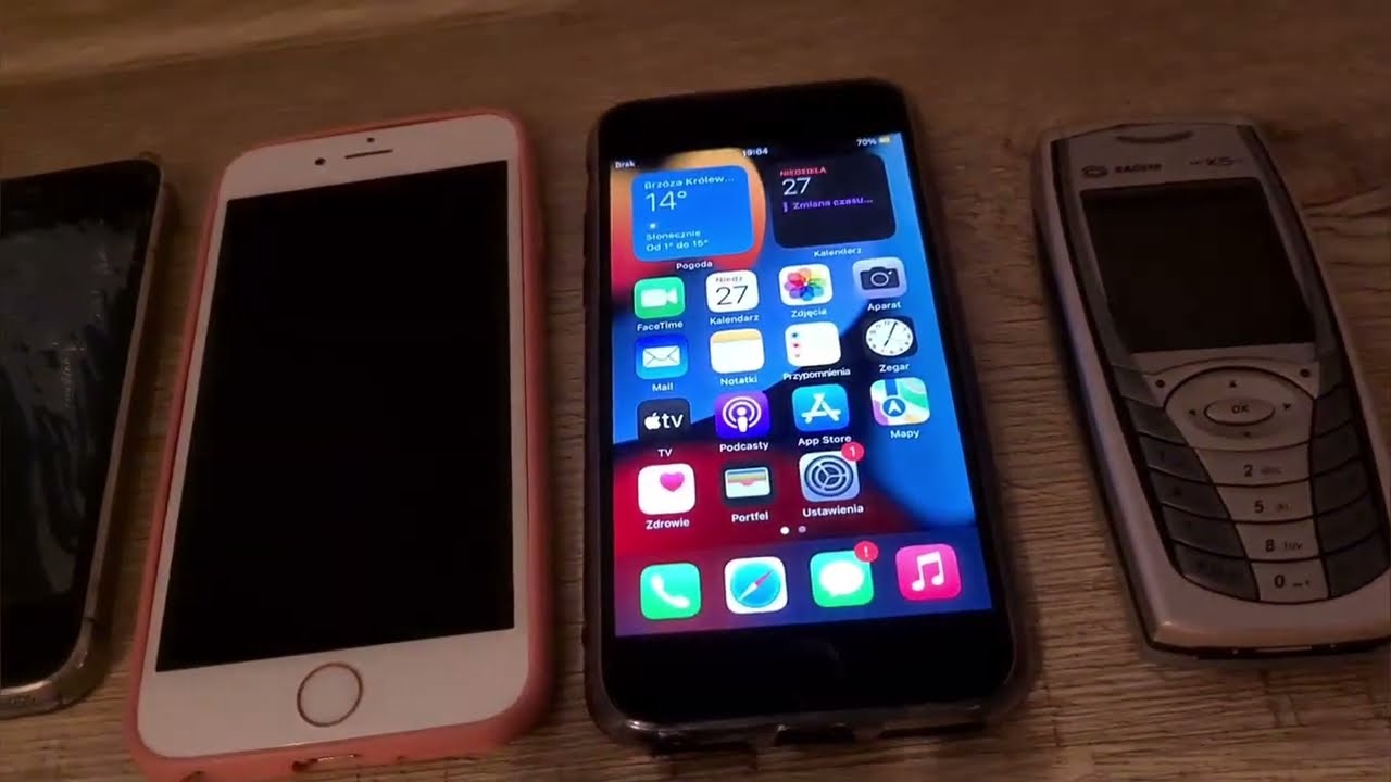 Moja kolekcja telefonów (październik 2024)