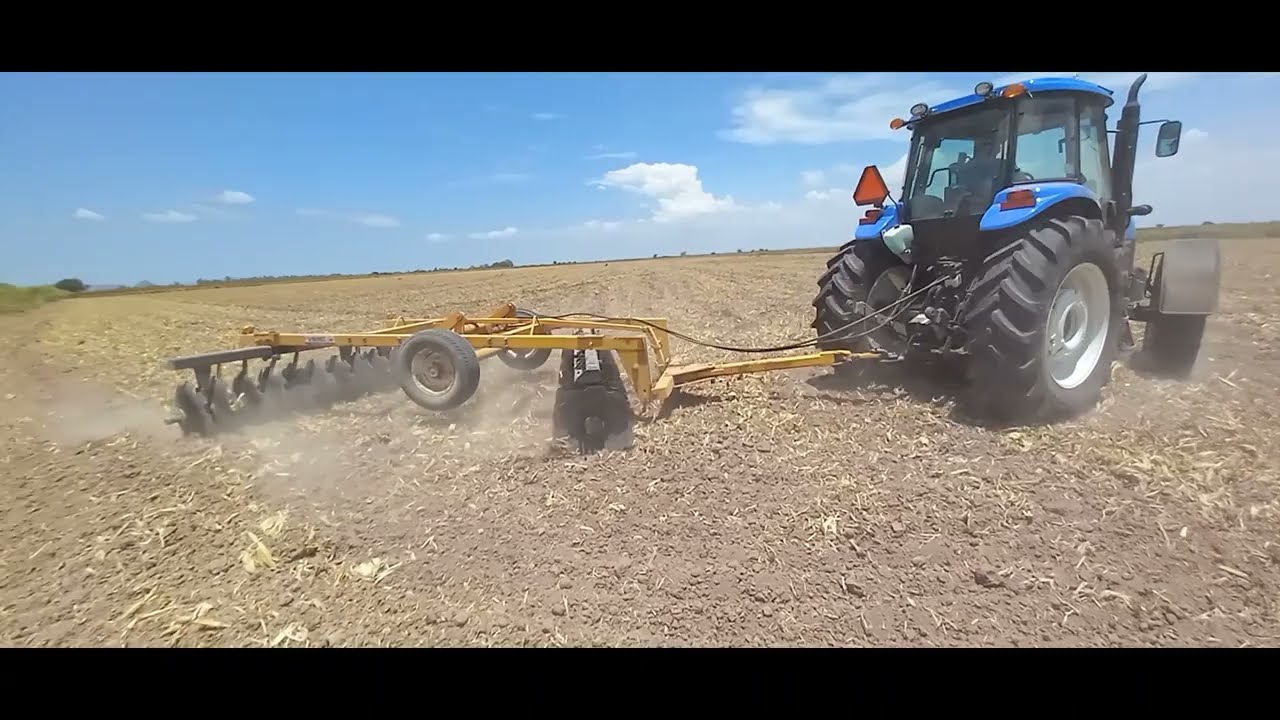 ESTRENANDO 2 TS6.125 NEW HOLLAND UNO SUBSOLEANDO & OTRO RASTREANDO. GRACIAS POR LA CONFIANZA EN NHM