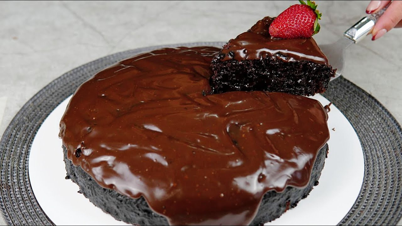 The Ultimate Moist Chocolate Cake– Bakery-Style & So Easy: DECADENT Chocolate Cake Recipe to Die For