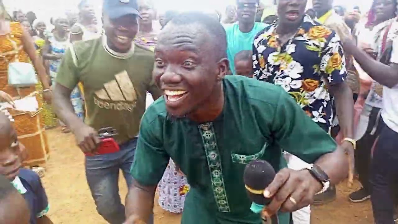 prestation du CHANTRE SERAPHIN lors de la fête du Galilee 2024 à Balekokro.