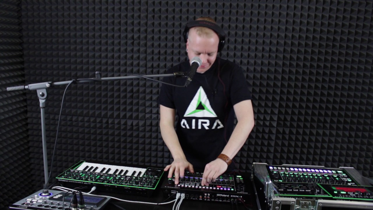 Techhouse - ROLAND AIRA serie with David &Aring;hlund