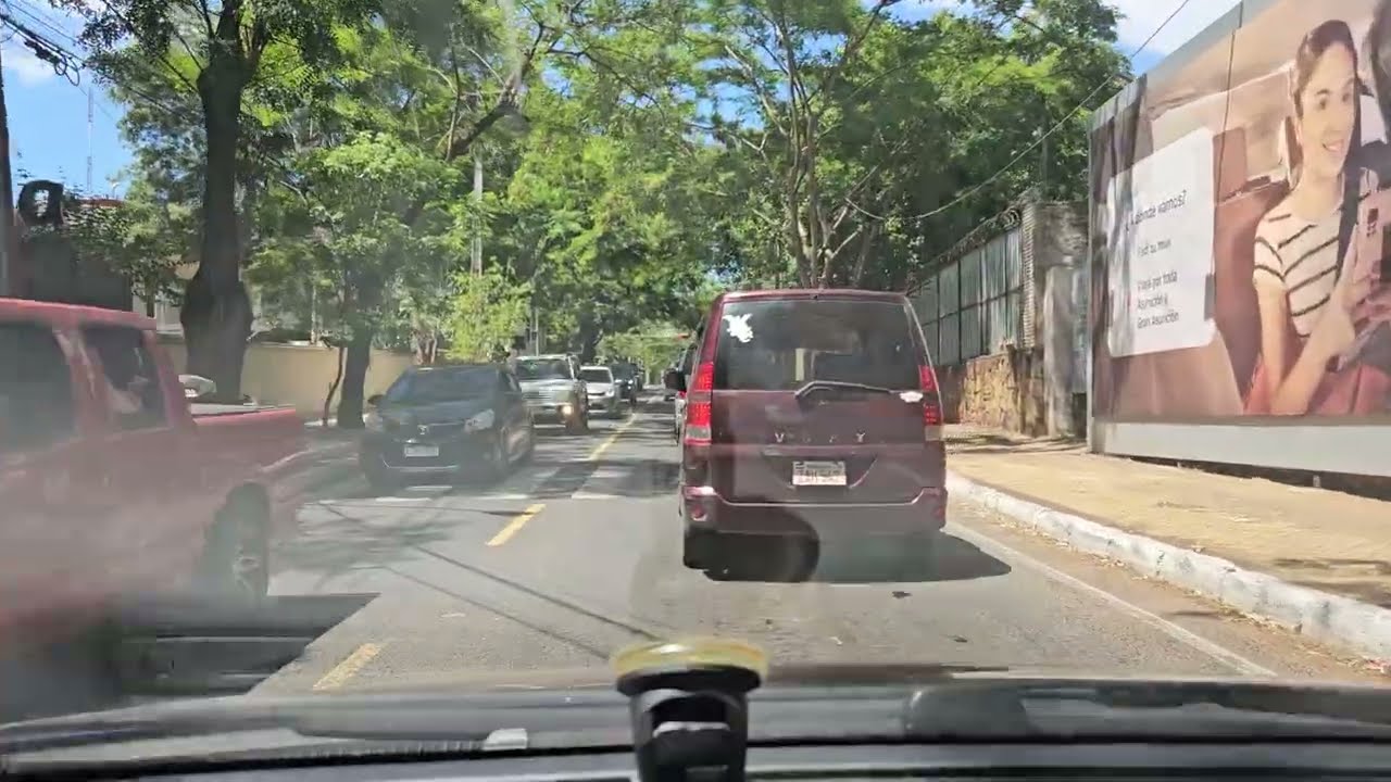 Recorriendo las calles de Asunción del Paraguay 