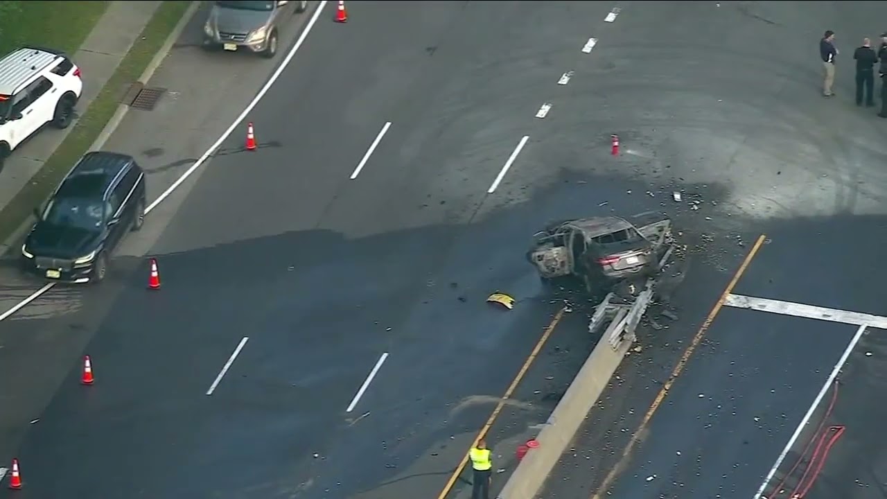 3 burglary suspects injured in fiery crash after police chase in NJ