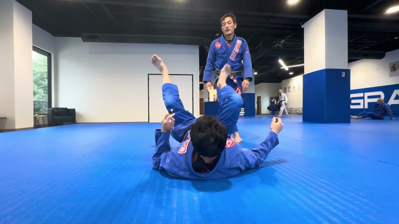 Ep 205) Old Man Jiu Jitsu - Dela Riva Long Step Pass