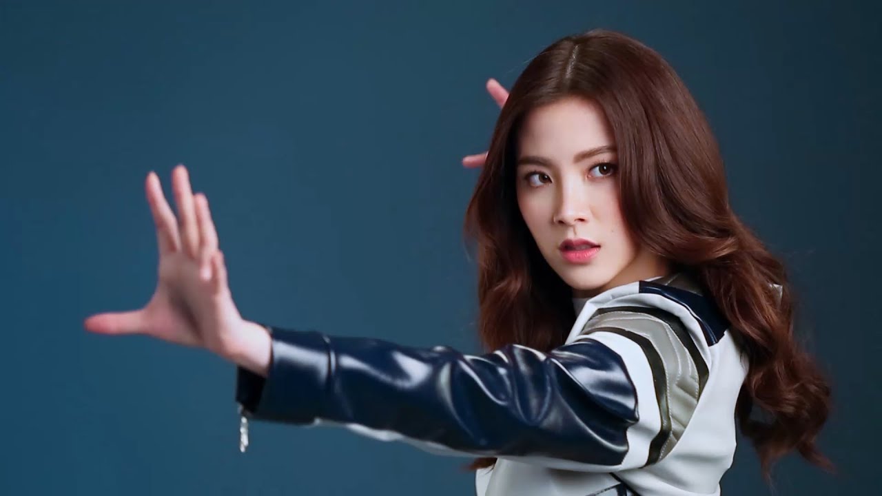 Carrier - BTS Photo Shoot   Baifern